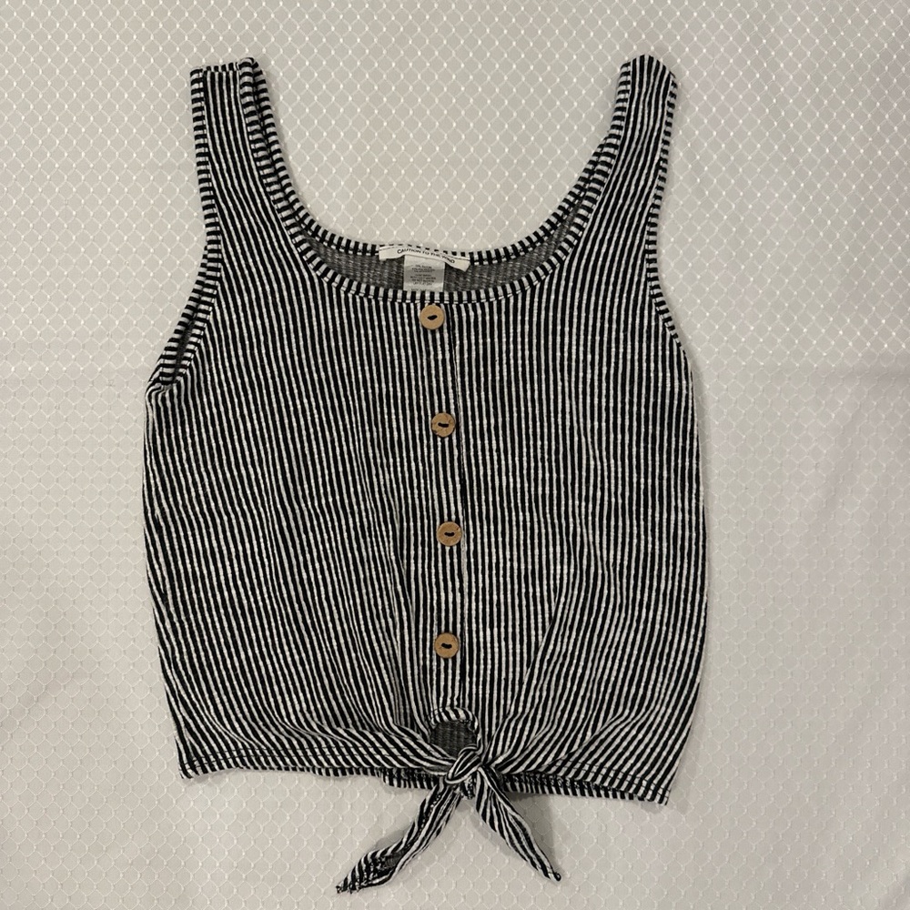 SOFT! Striped Tie-Front Tank Top - Black & White with cute wooden buttons